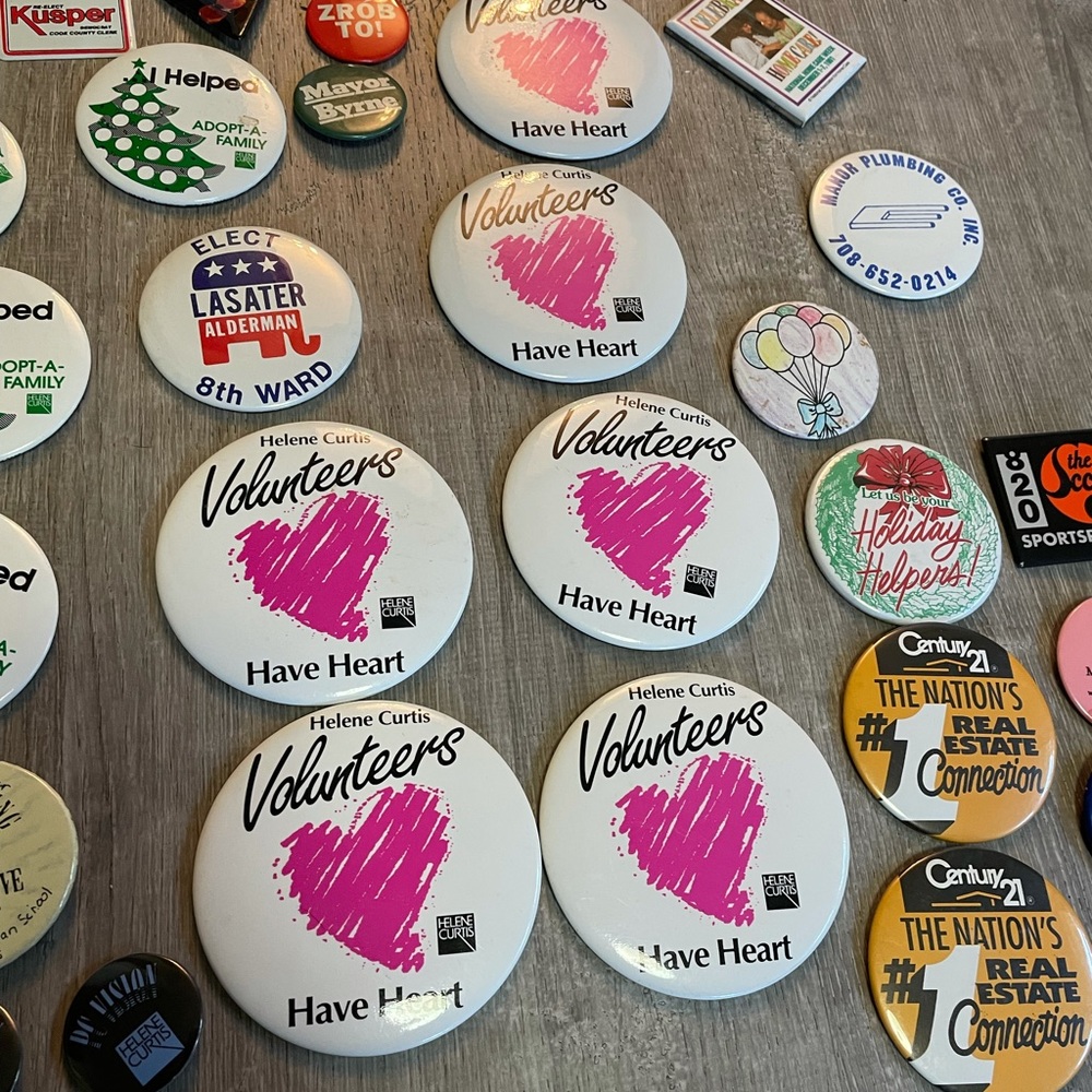Vintage pin button bundle - Picture 6 of 7